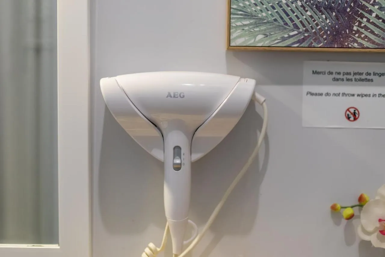 Ws ルーブル エティエンヌ マルセル パリ